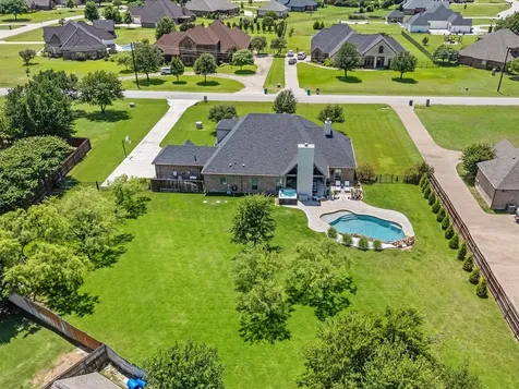 111 Old Base Road Aurora TX 76078