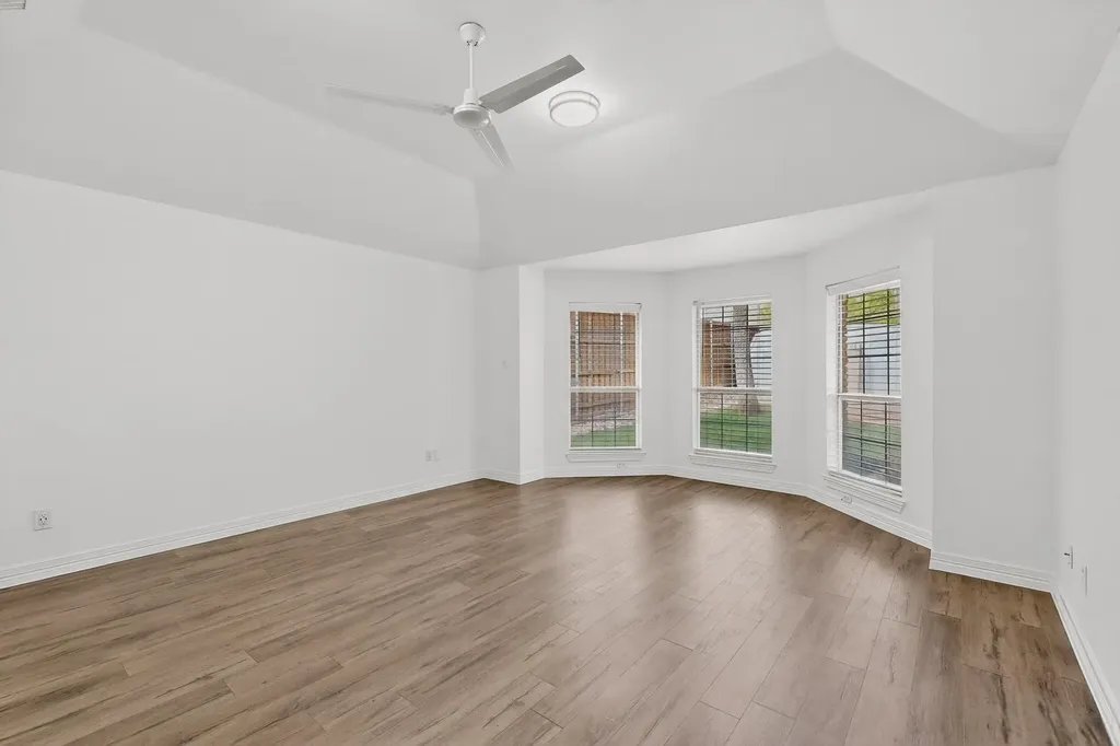 1405 Briar Drive Bedford TX 76022