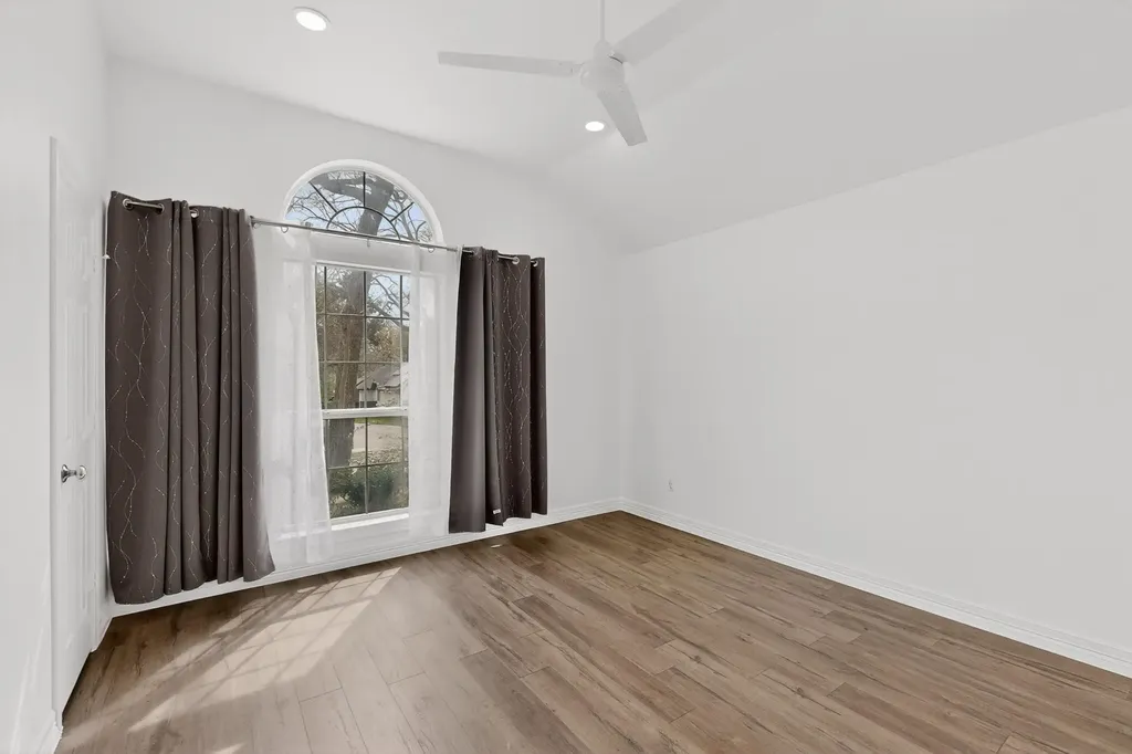 1405 Briar Drive Bedford TX 76022