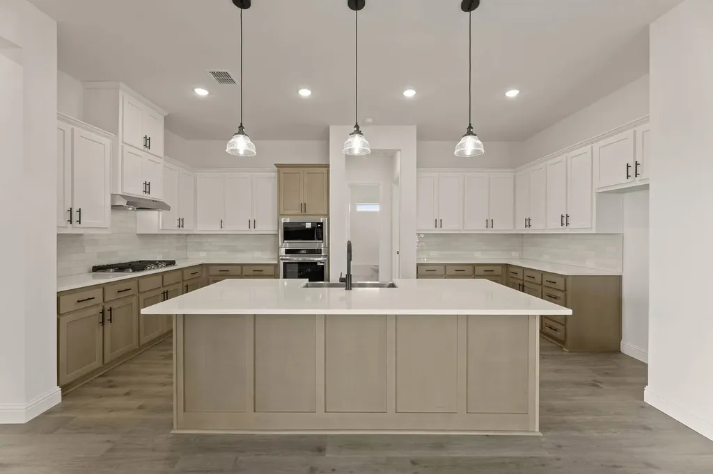 124 Evanston Court Rhome TX 76078