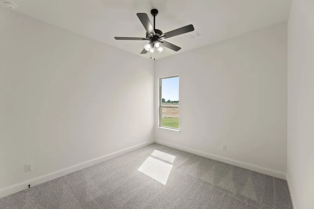 124 Evanston Court Rhome TX 76078