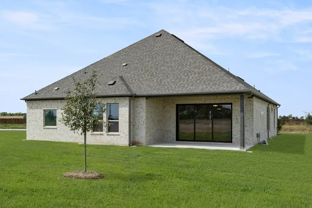 124 Evanston Court Rhome TX 76078