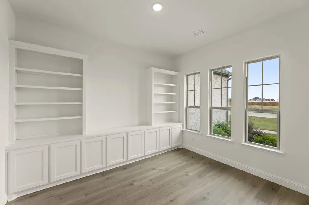124 Evanston Court Rhome TX 76078