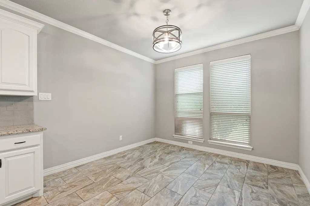 108 Odonna Drive Waxahachie TX 75165