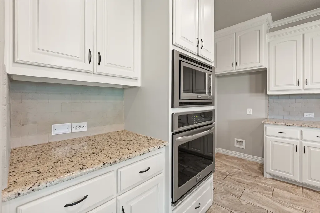 108 Odonna Drive Waxahachie TX 75165