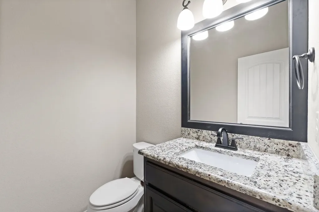 108 Odonna Drive Waxahachie TX 75165