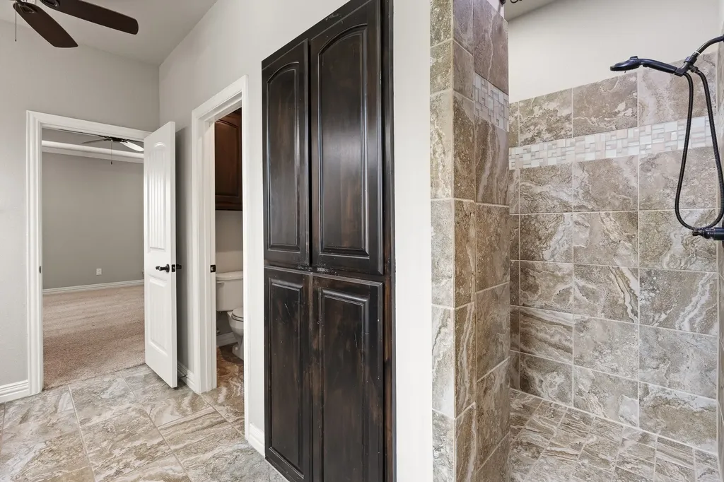 108 Odonna Drive Waxahachie TX 75165