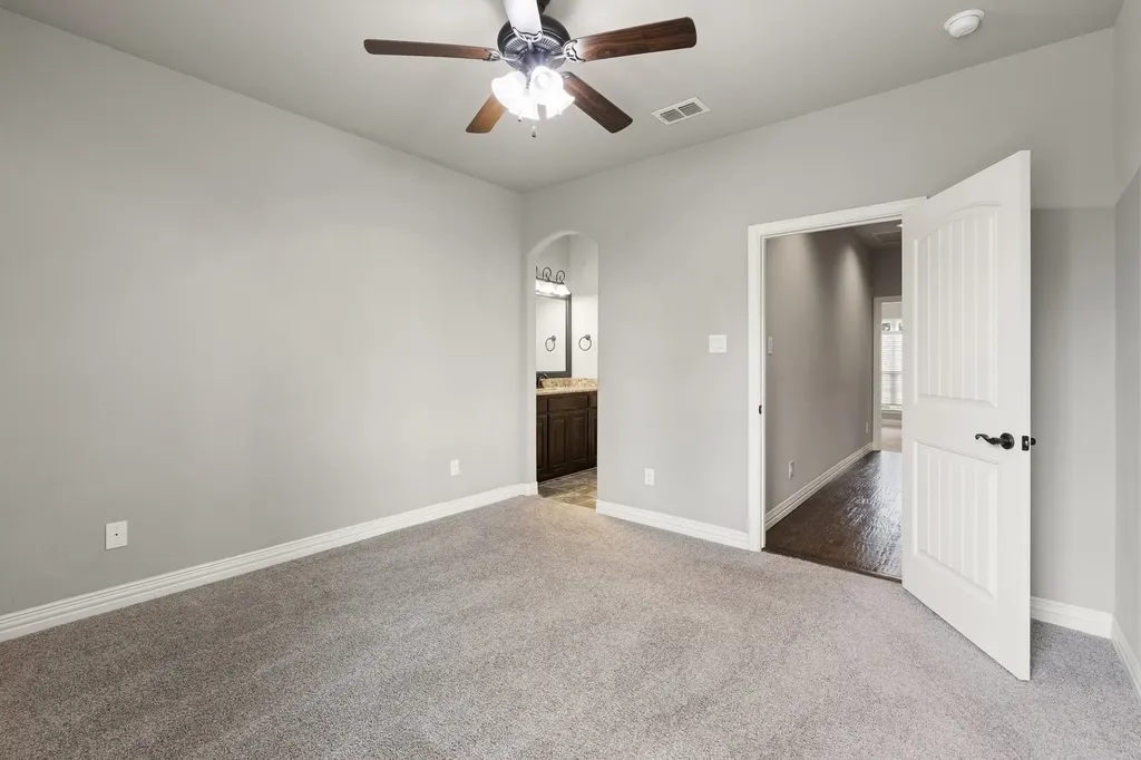 108 Odonna Drive Waxahachie TX 75165
