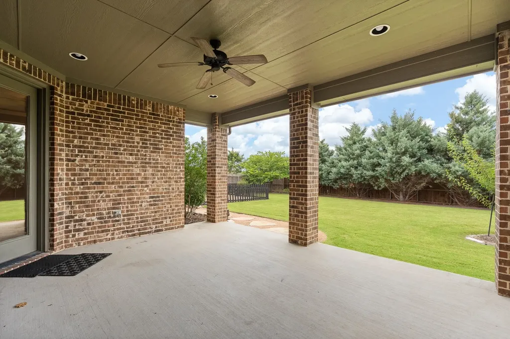 108 Odonna Drive Waxahachie TX 75165