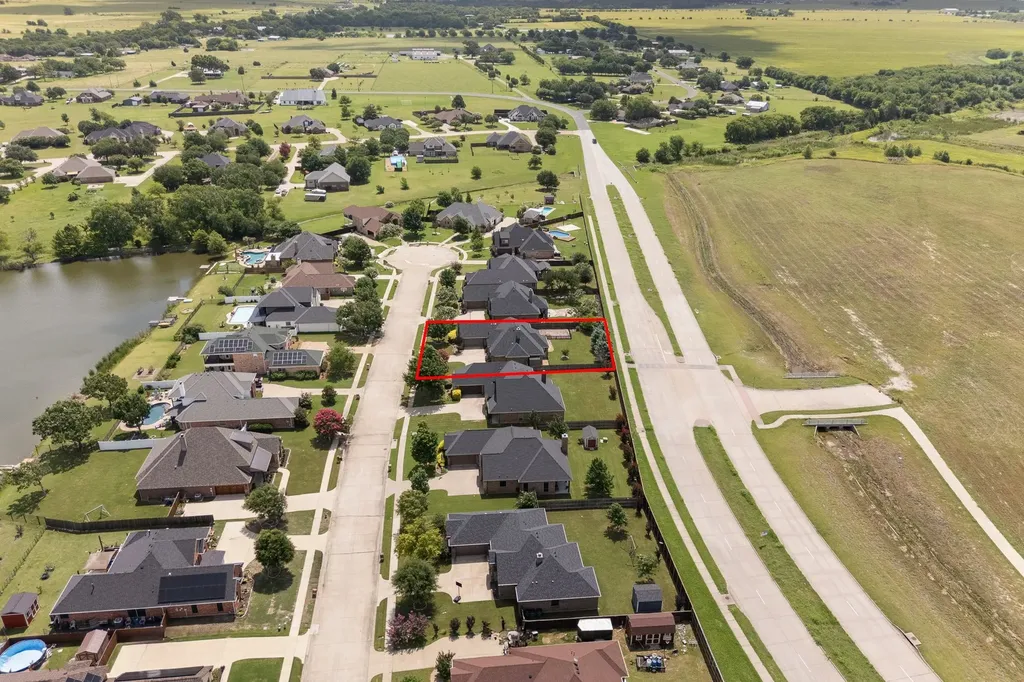 108 Odonna Drive Waxahachie TX 75165