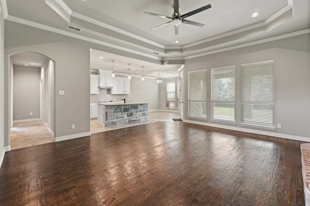 108 Odonna Drive Waxahachie TX 75165
