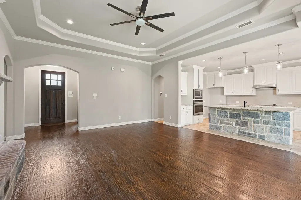 108 Odonna Drive Waxahachie TX 75165