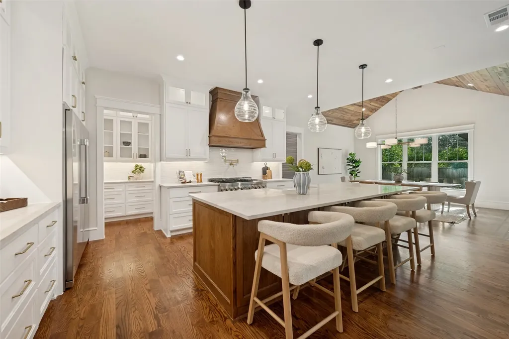 14540 Tamerisk Lane Farmers Branch TX 75234
