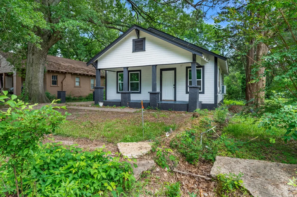 2013 West 10th Street Texarkana TX 75501