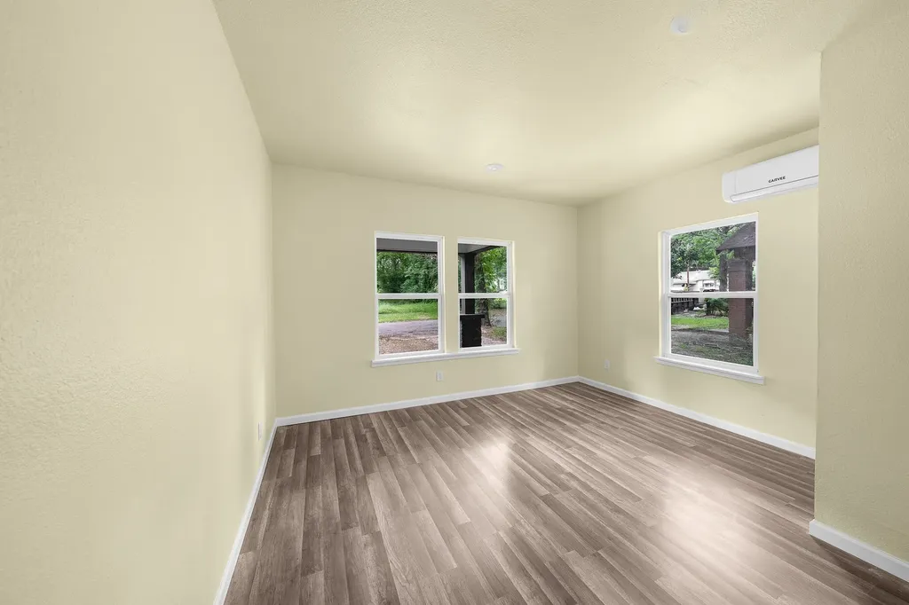 2013 West 10th Street Texarkana TX 75501