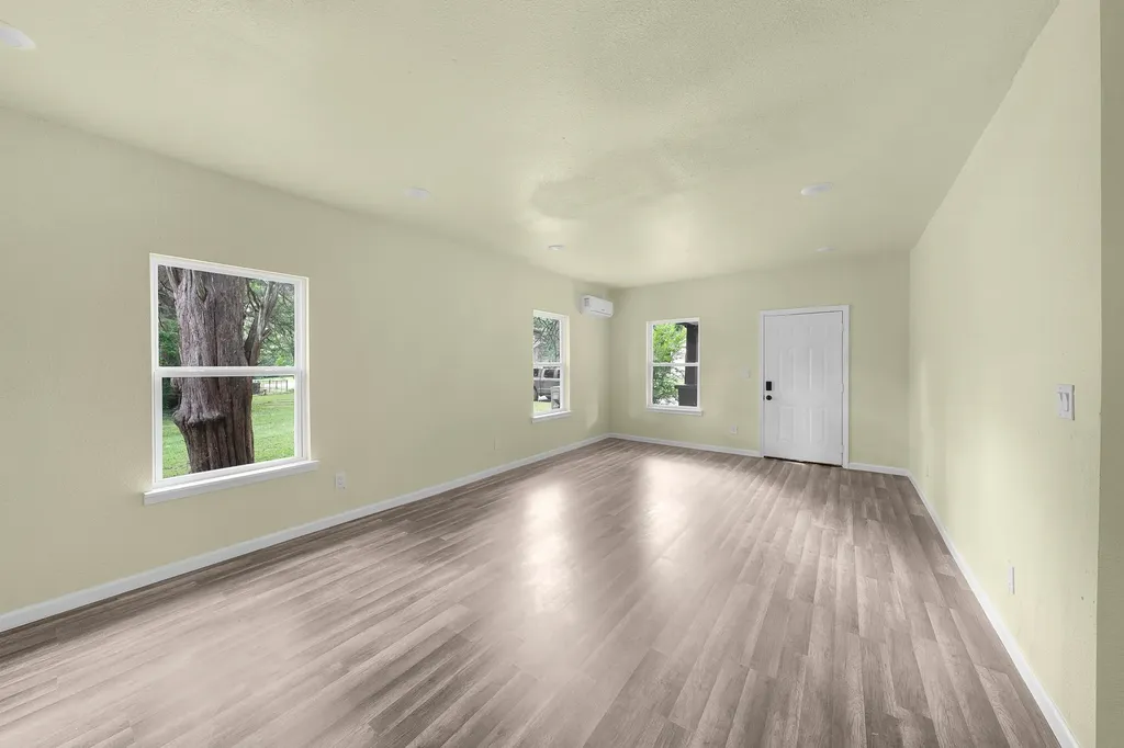 2013 West 10th Street Texarkana TX 75501