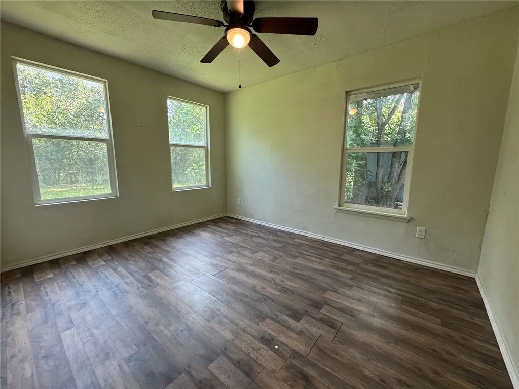 1605 Jackson Street Commerce TX 75428