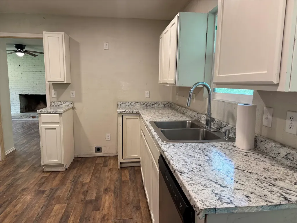 1605 Jackson Street Commerce TX 75428