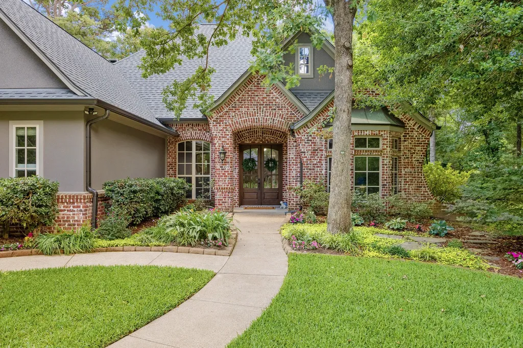 1915 Stonegate Valley Drive Tyler TX 75703
