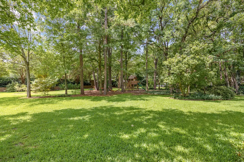 1915 Stonegate Valley Drive Tyler TX 75703