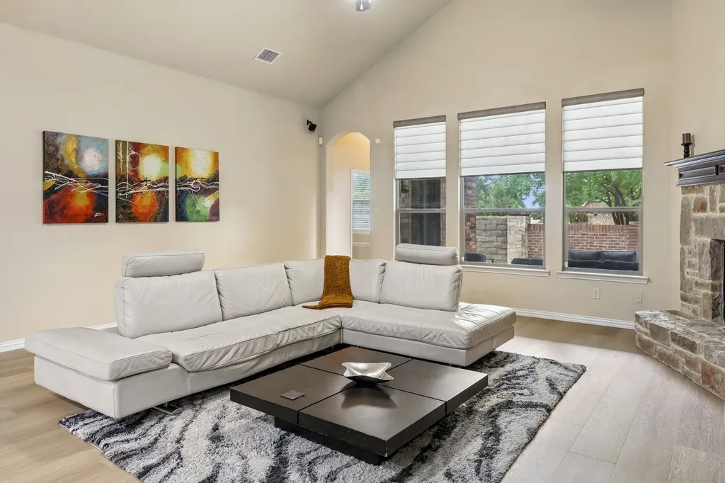 302 Phillips Court Fate TX 75087