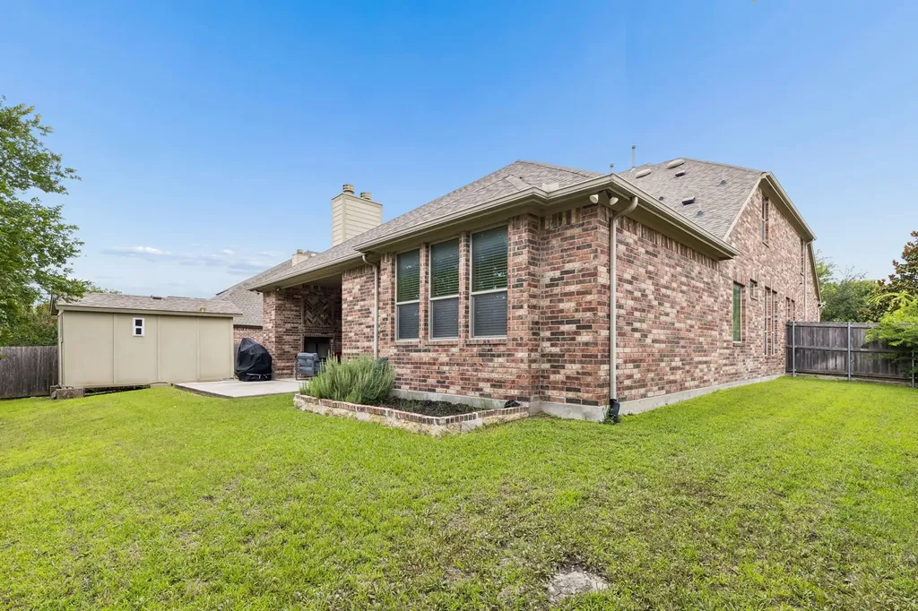 302 Phillips Court Fate TX 75087