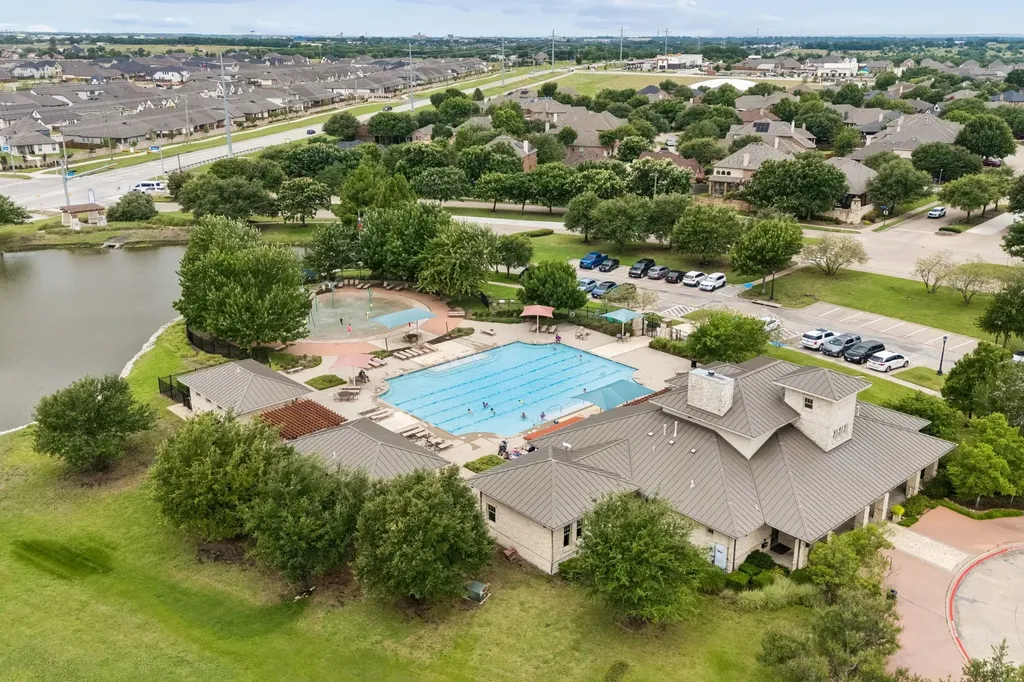302 Phillips Court Fate TX 75087