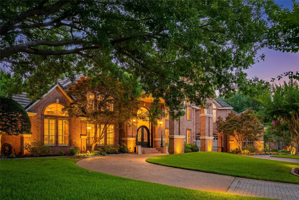1313 Chatsworth Court E Colleyville TX 76034