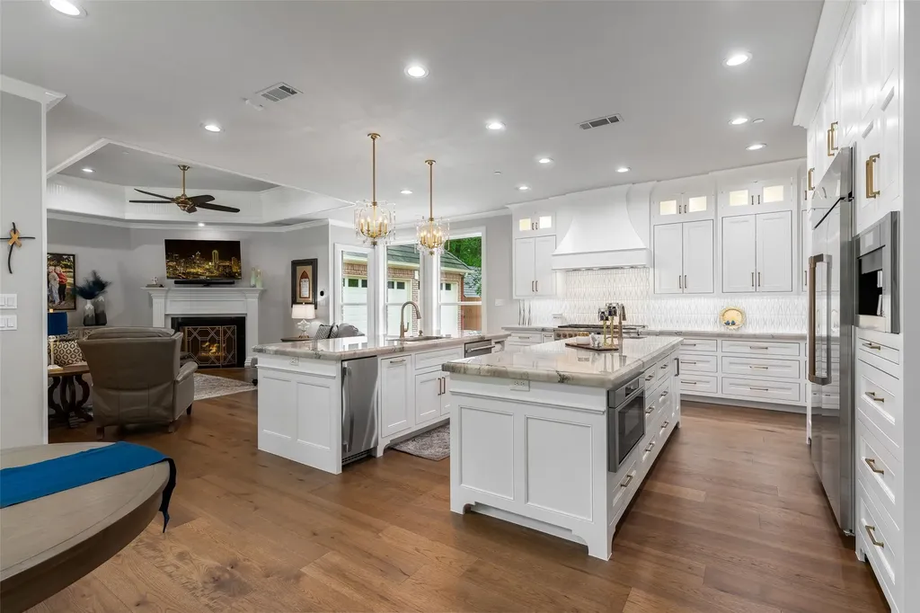 1313 Chatsworth Court E Colleyville TX 76034