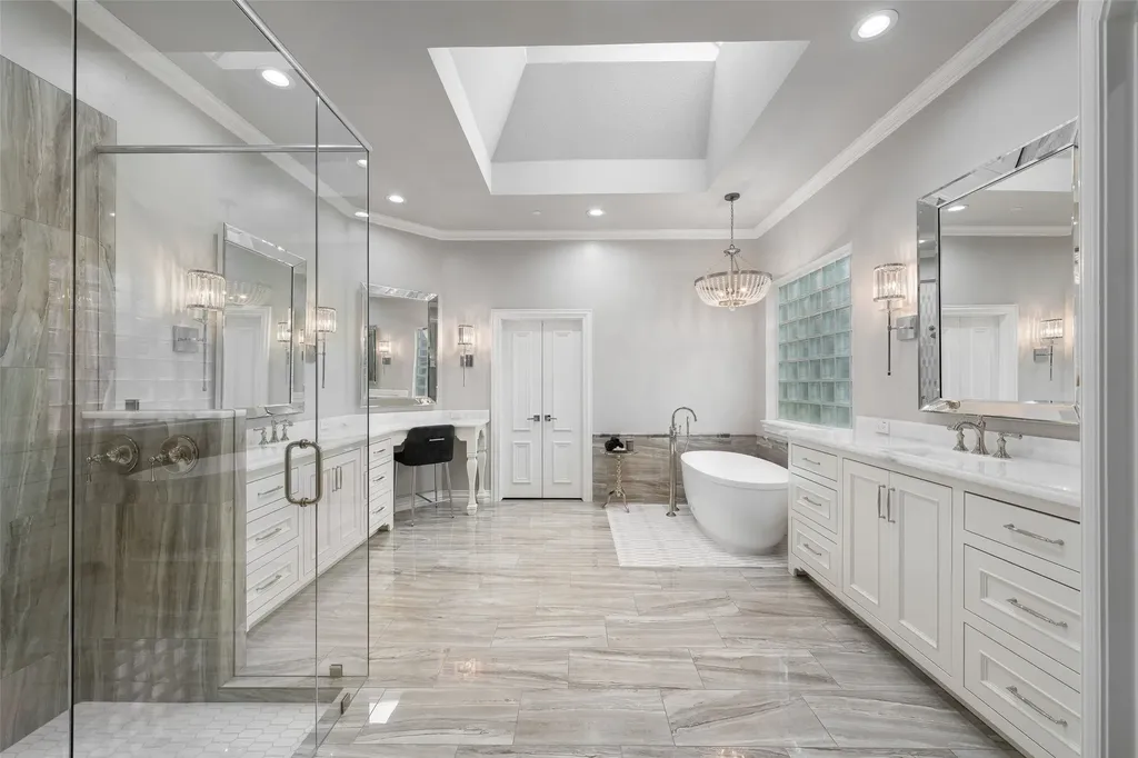 1313 Chatsworth Court E Colleyville TX 76034