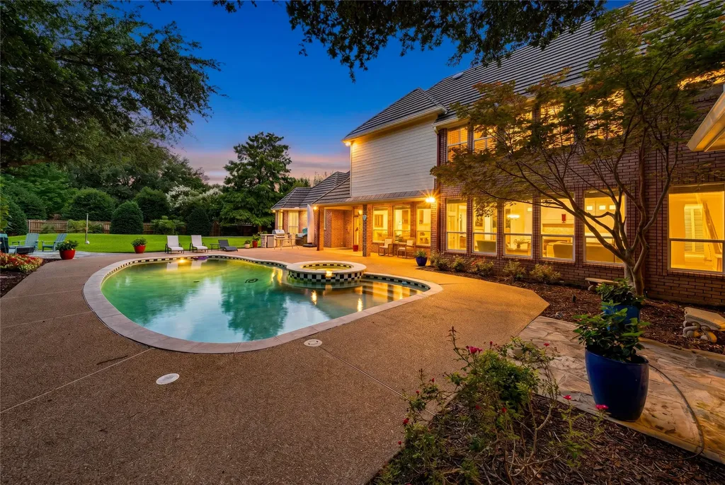 1313 Chatsworth Court E Colleyville TX 76034
