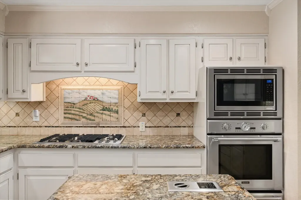8111 Russell Curry Road Arlington TX 76001