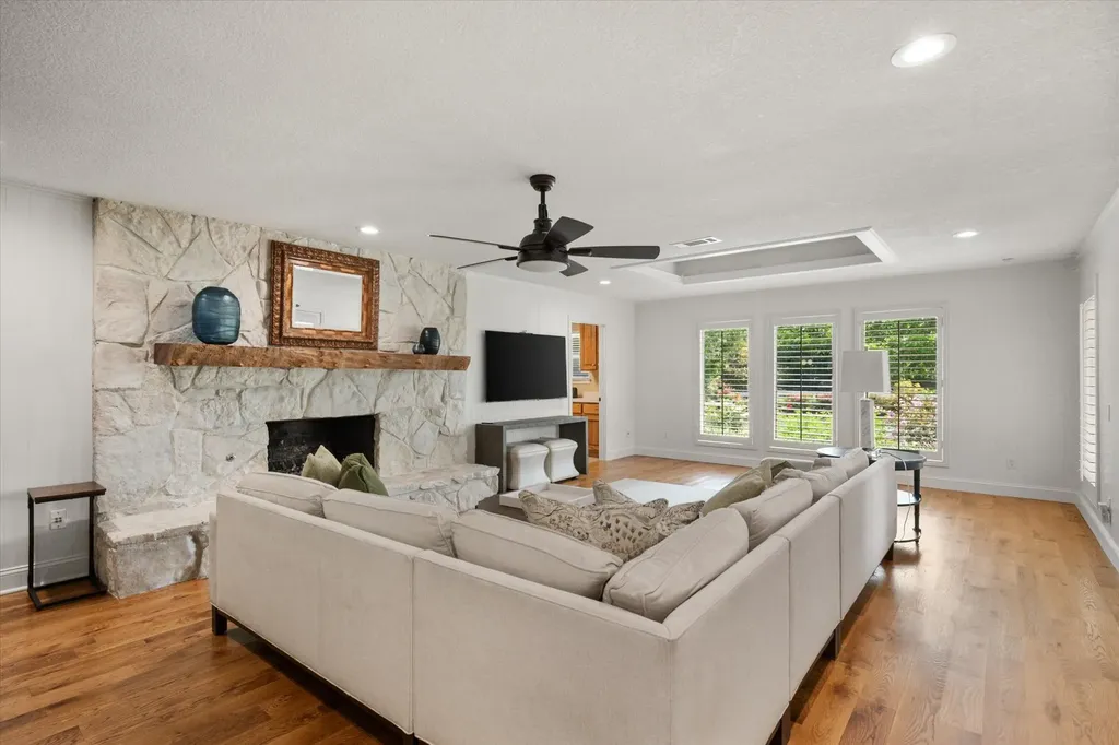 8111 Russell Curry Road Arlington TX 76001