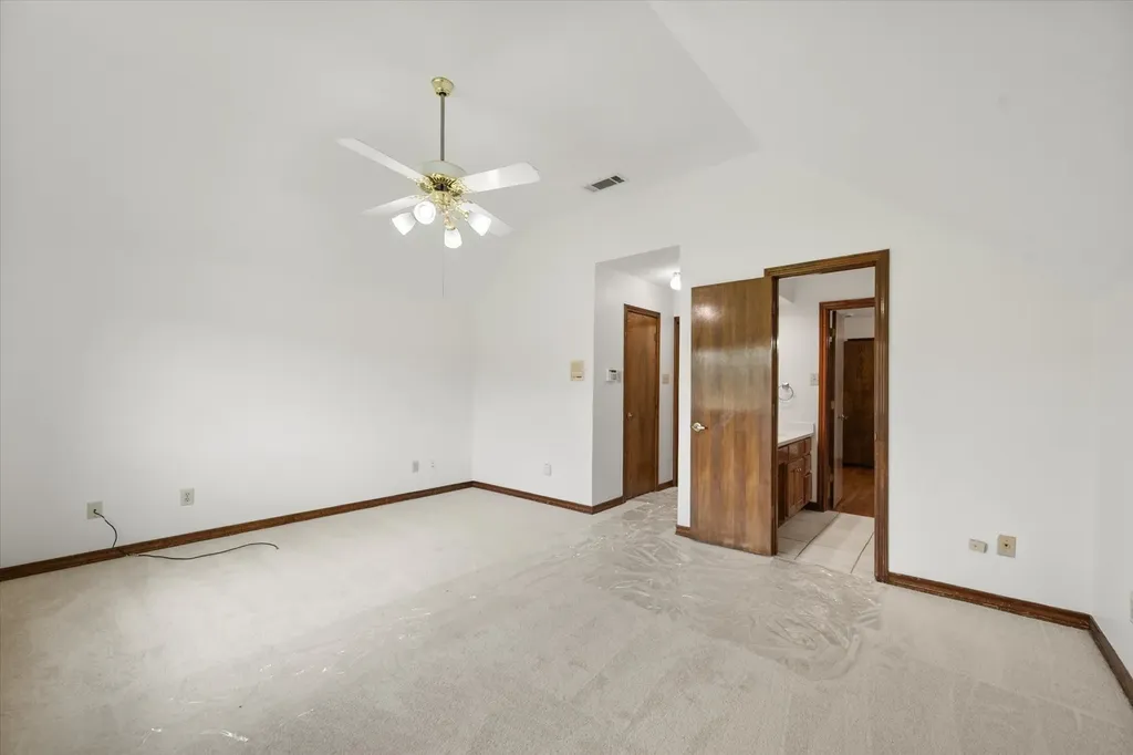 8111 Russell Curry Road Arlington TX 76001