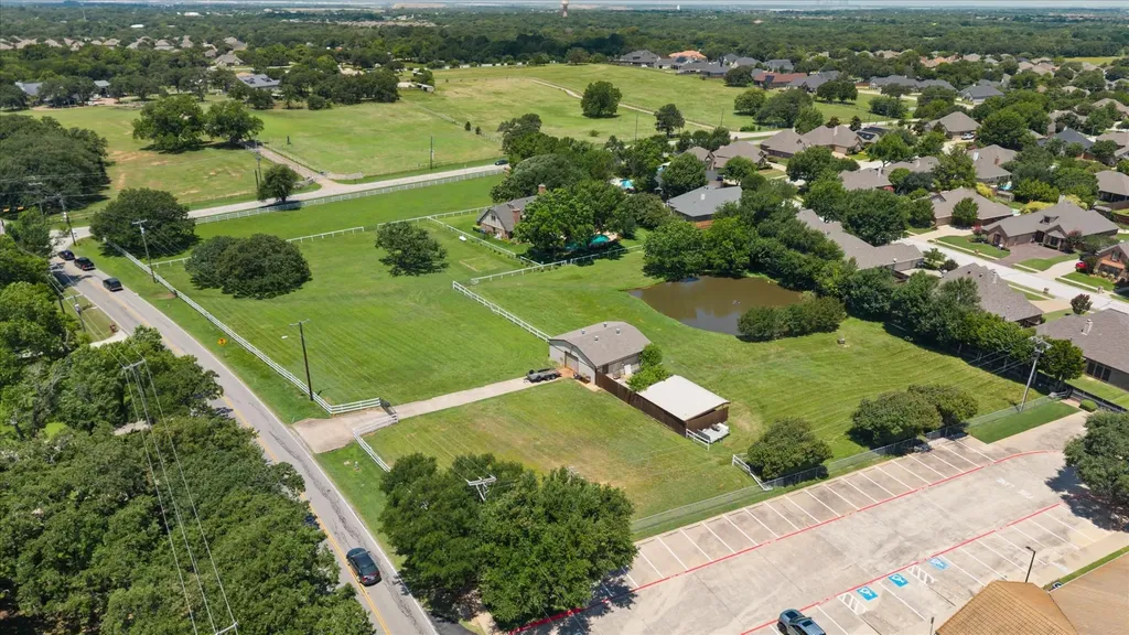 8111 Russell Curry Road Arlington TX 76001