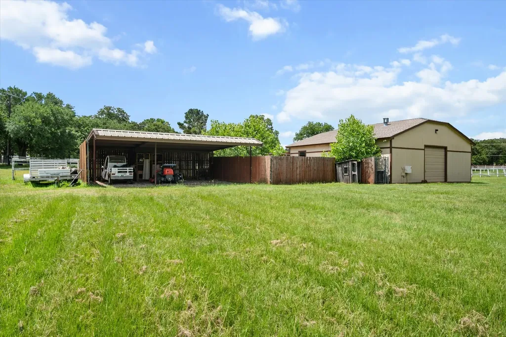 8111 Russell Curry Road Arlington TX 76001