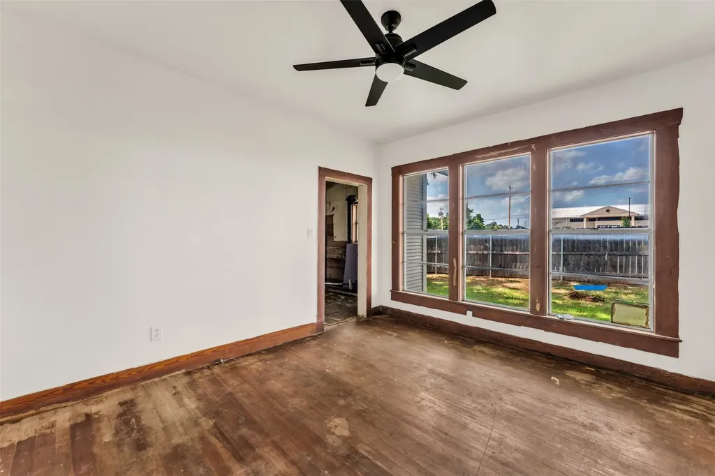 210 S 5th Street Gatesville TX 76528