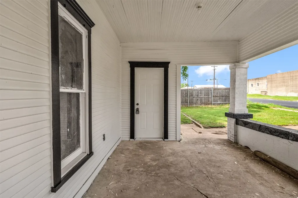 210 S 5th Street Gatesville TX 76528