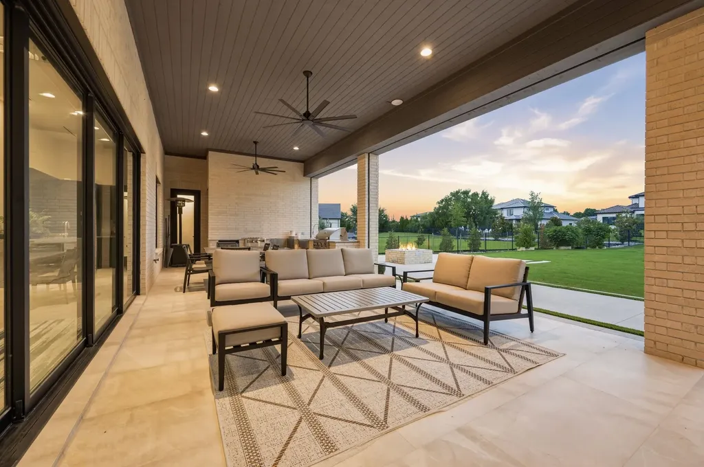 712 Crescent Heights Southlake TX 76092