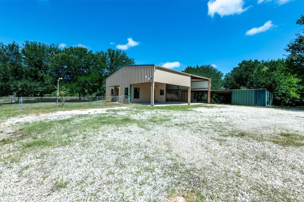 1075 County Road 270 Hico TX 76457