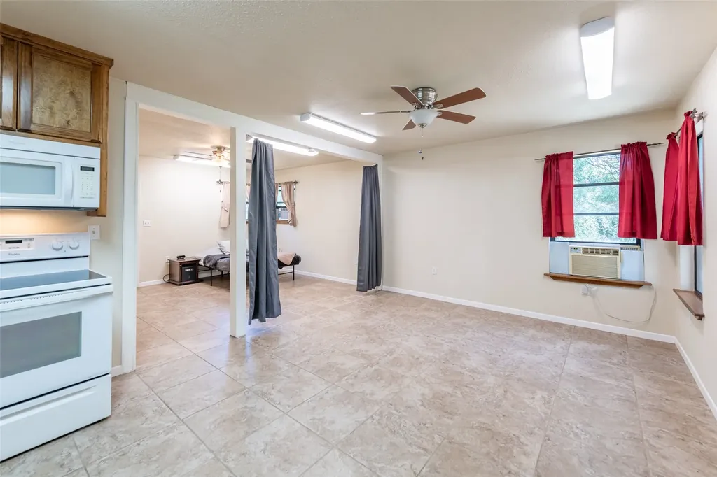 1075 County Road 270 Hico TX 76457