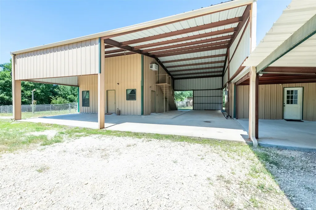 1075 County Road 270 Hico TX 76457