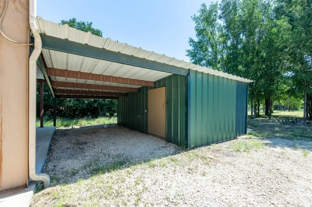 1075 County Road 270 Hico TX 76457