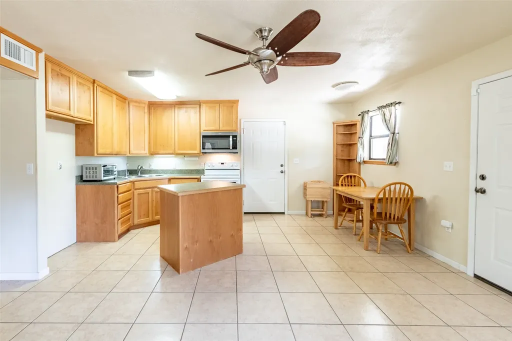 1075 County Road 270 Hico TX 76457