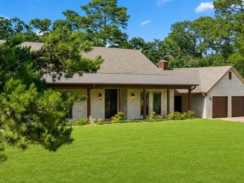 4940 Frontage Road Winfield TX 75493