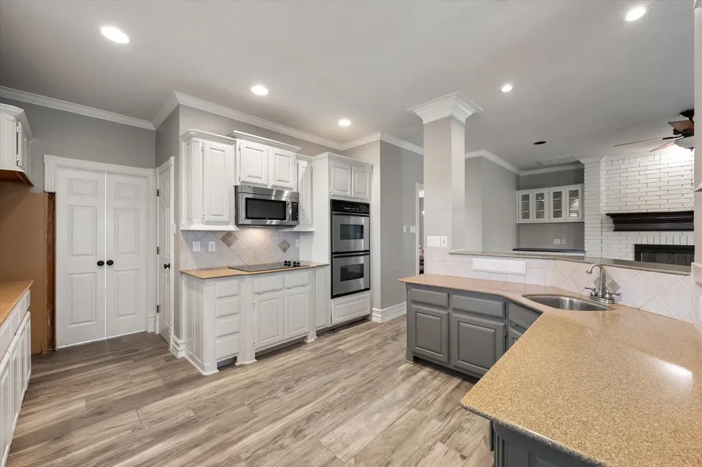 1398 Fairhaven Drive Mansfield TX 76063