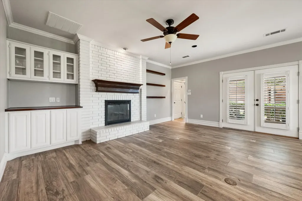 1398 Fairhaven Drive Mansfield TX 76063