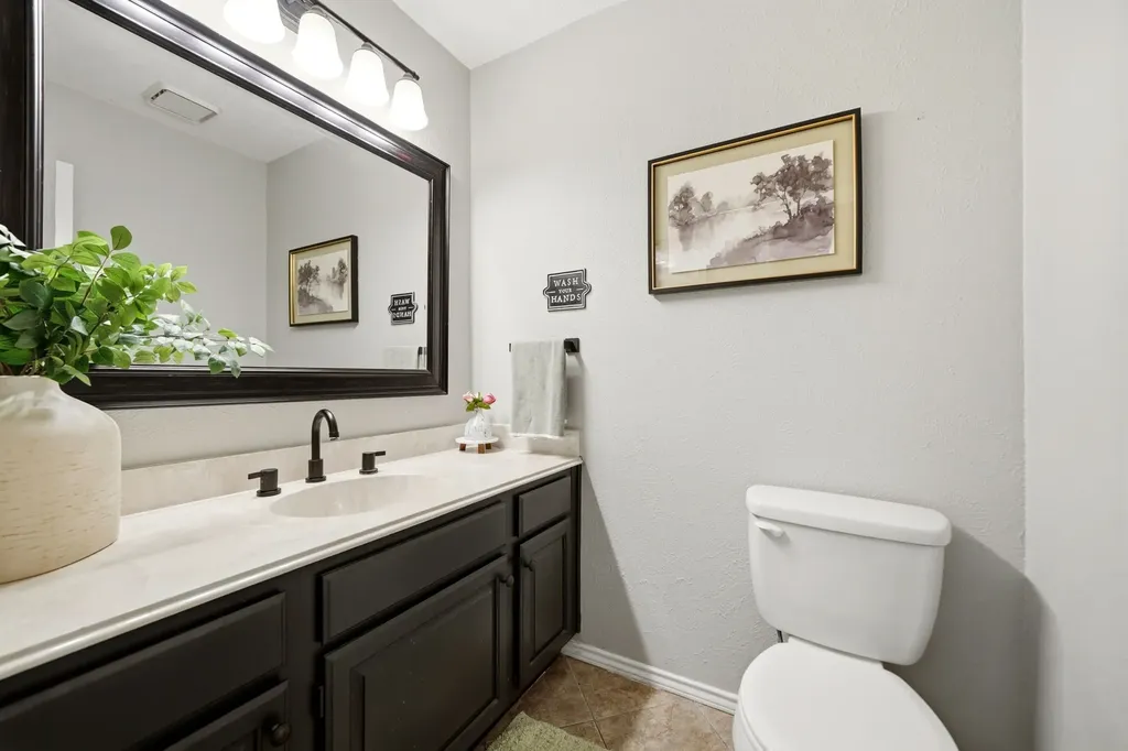 2209 Villawood Lane Garland TX 75040