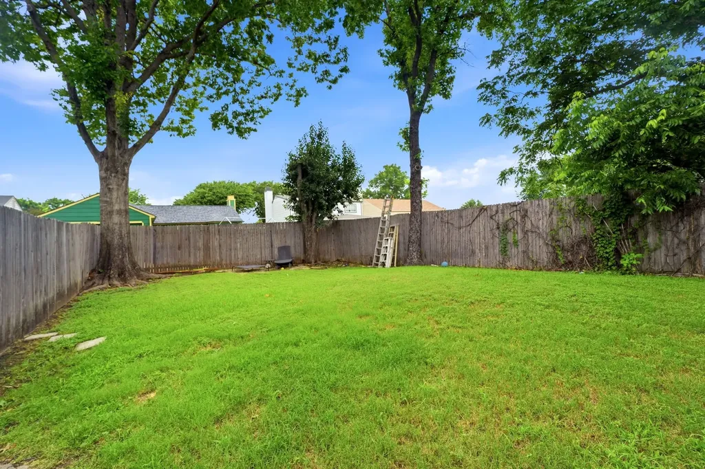 2209 Villawood Lane Garland TX 75040