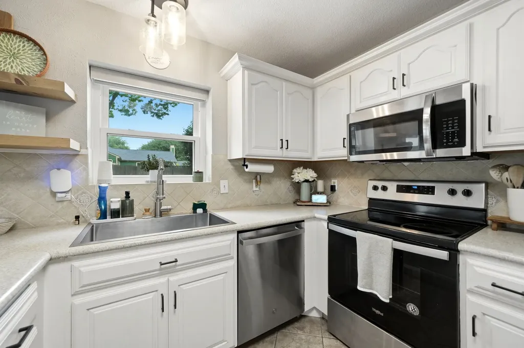 2209 Villawood Lane Garland TX 75040